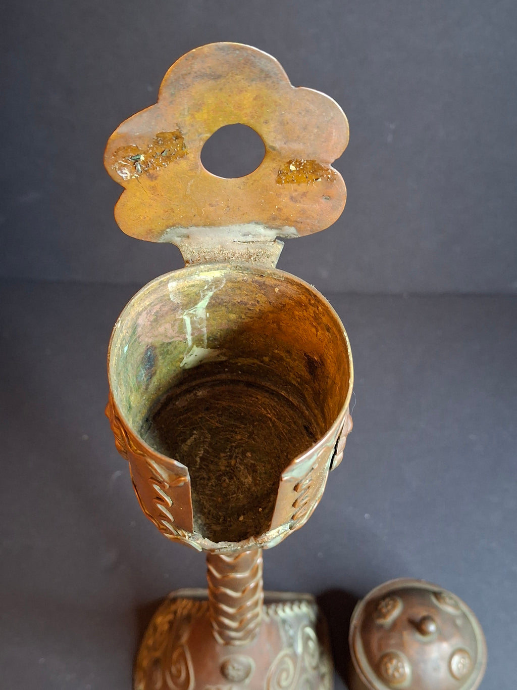 Antique Flemish Brass Snotneus Oil Lamp Ornate Copper Lion Mask Fat Light 19th Century