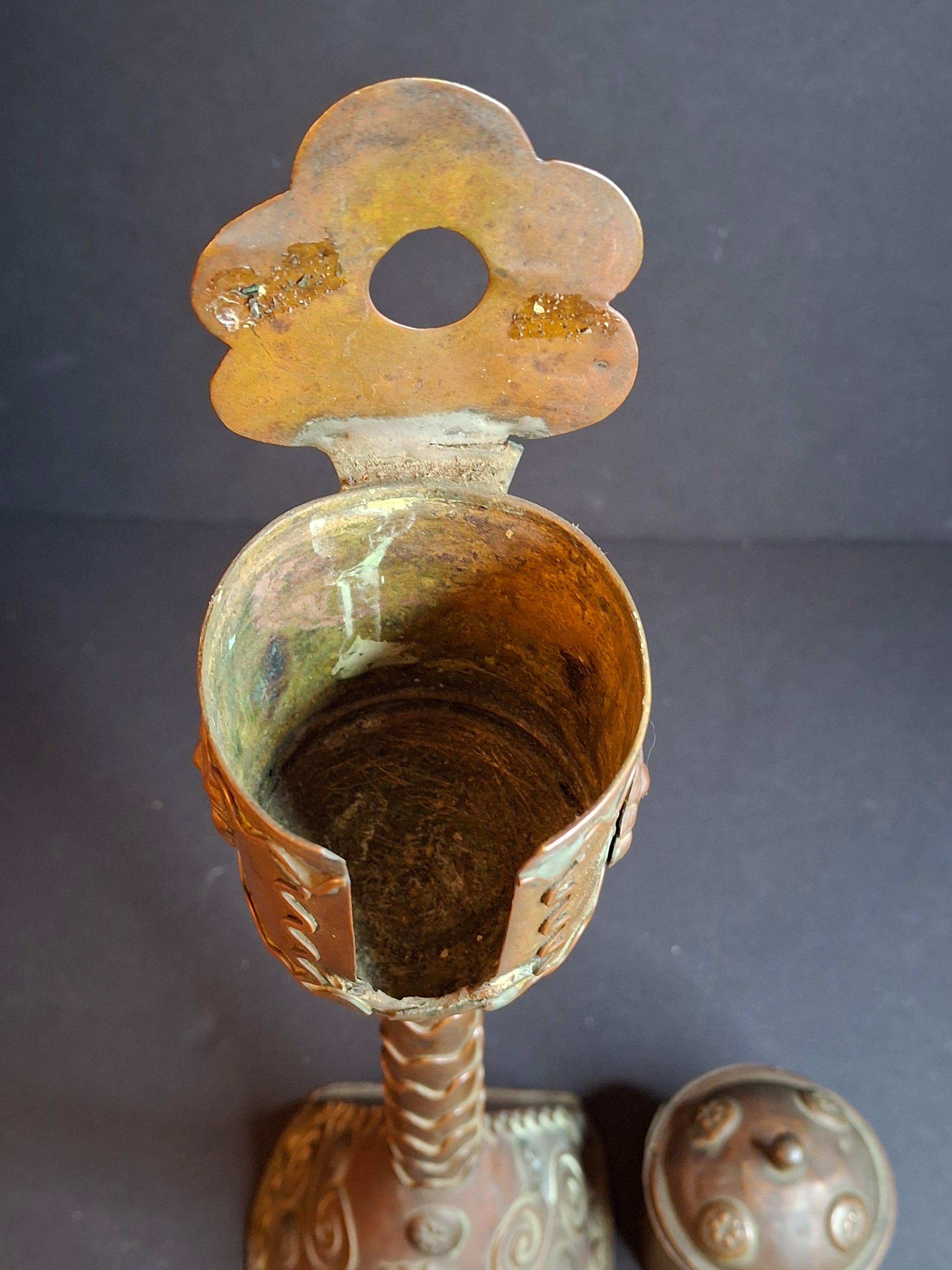 Antique Flemish Brass Snotneus Oil Lamp Ornate Copper Lion Mask Fat Light 19th Century