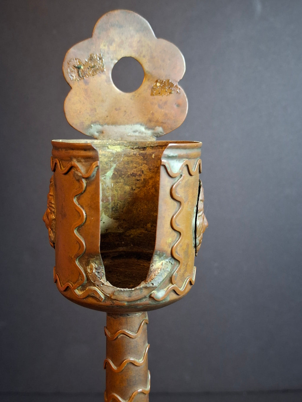 Antique Flemish Brass Snotneus Oil Lamp Ornate Copper Lion Mask Fat Light 19th Century