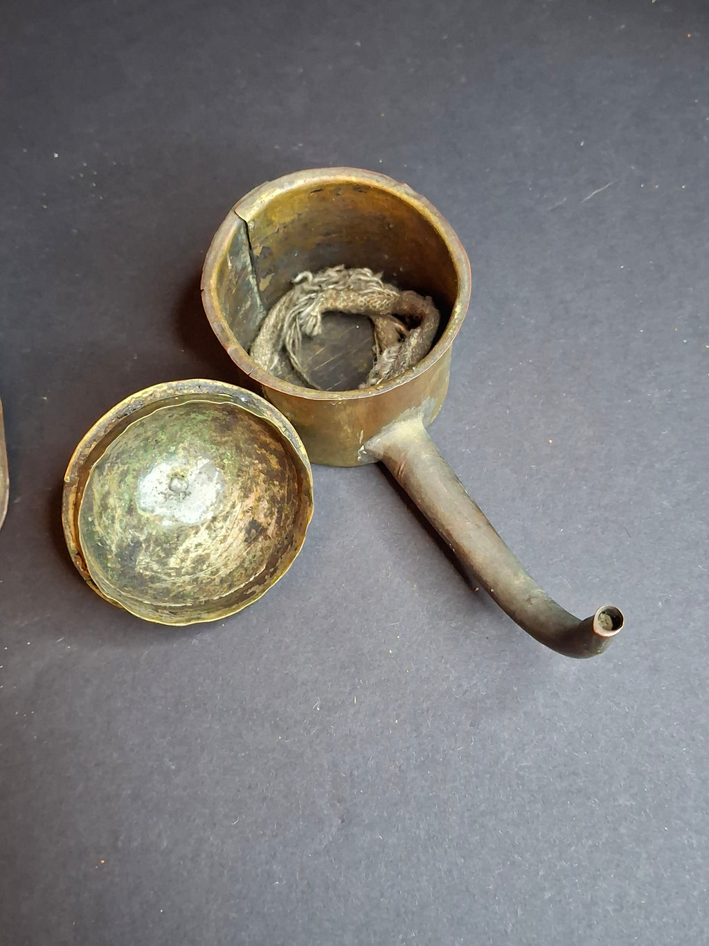 Antique Flemish Brass Snotneus Oil Lamp Ornate Copper Lion Mask Fat Light 19th Century