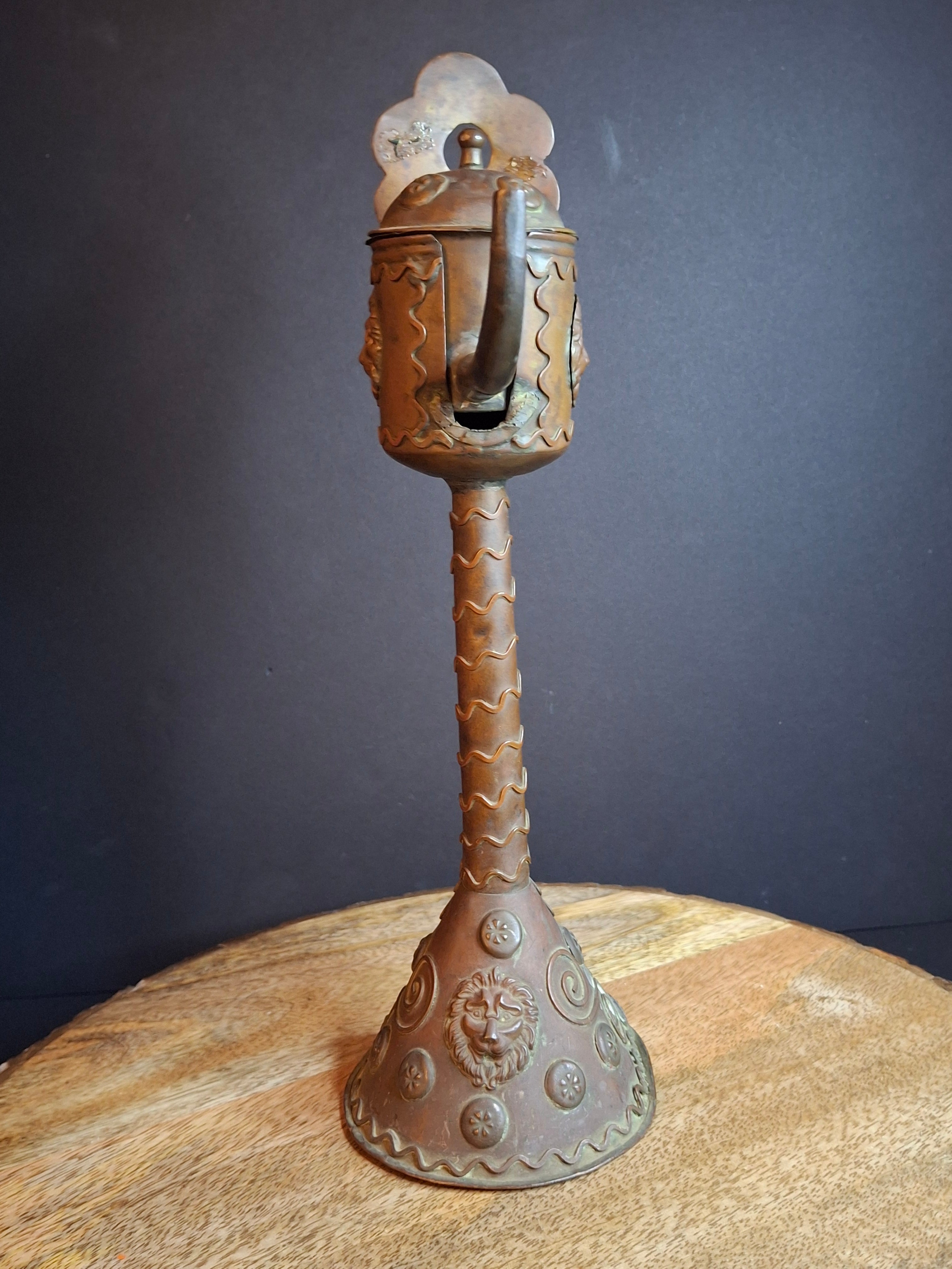 Antique Flemish Brass Snotneus Oil Lamp Ornate Copper Lion Mask Fat Light 19th Century