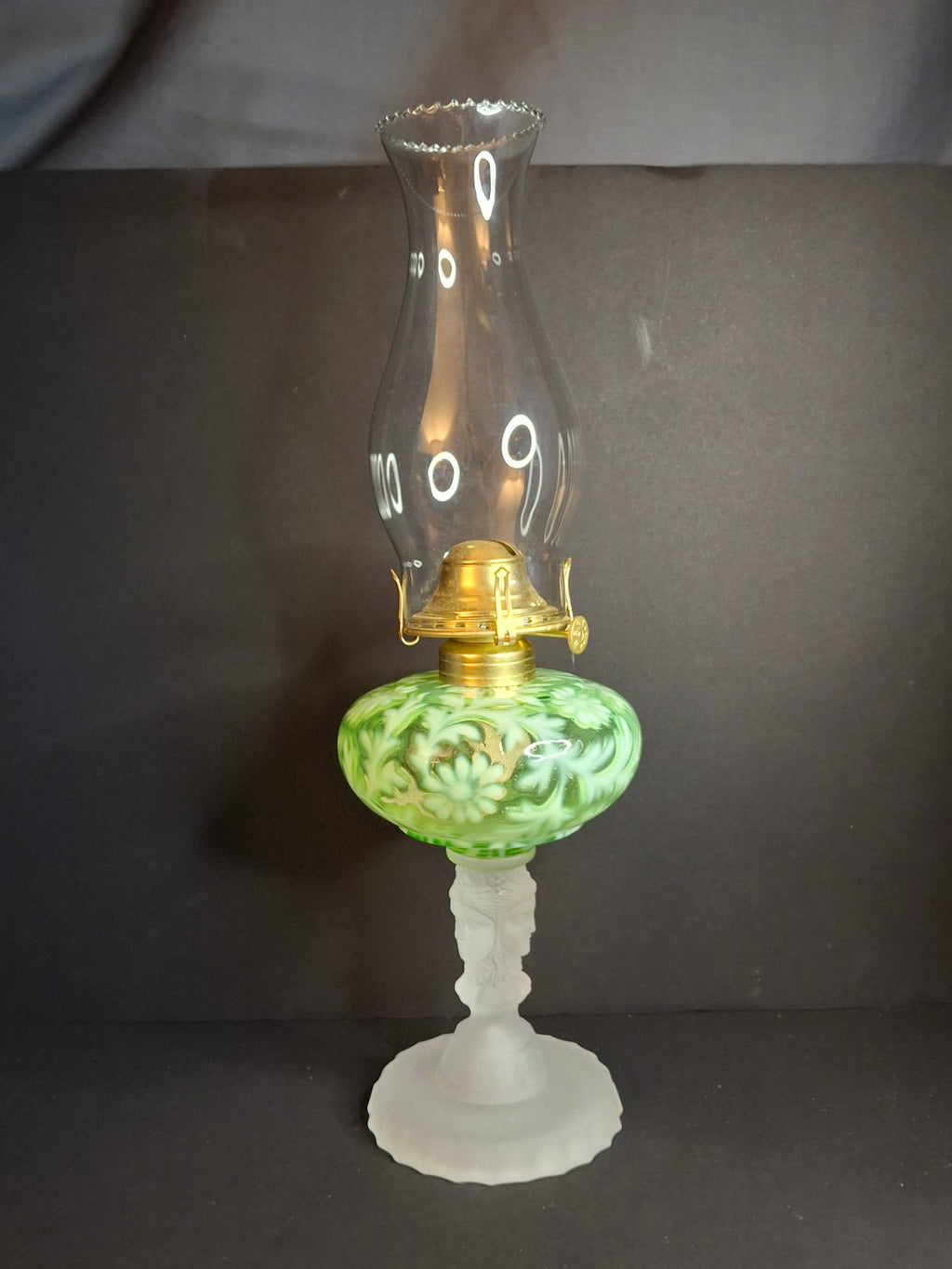 Vintage-Style Green Floral Glass Table Lamp with Frosted Female Head Pedestal Base