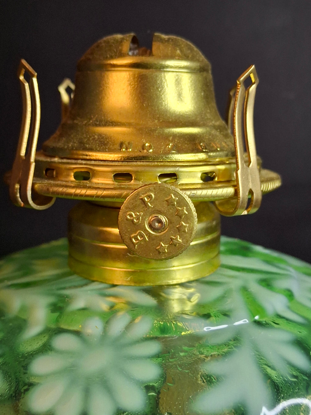 Vintage-Style Green Floral Glass Table Lamp with Frosted Female Head Pedestal Base