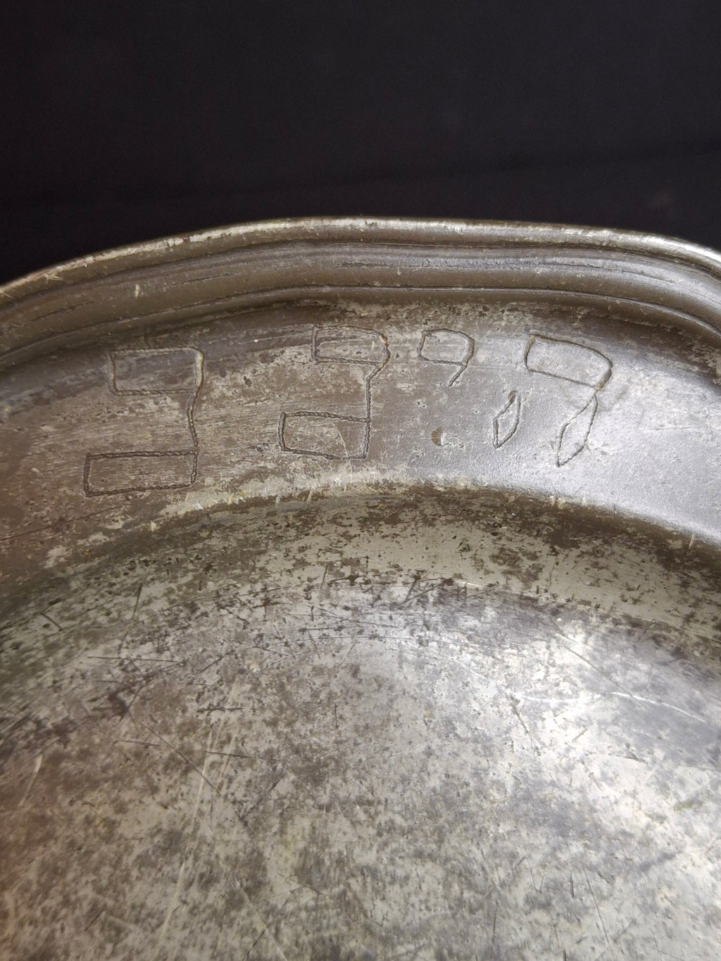 Antique 18th Century German Judaica Pewter Plate Hand-Engraved Hebrew Inscription