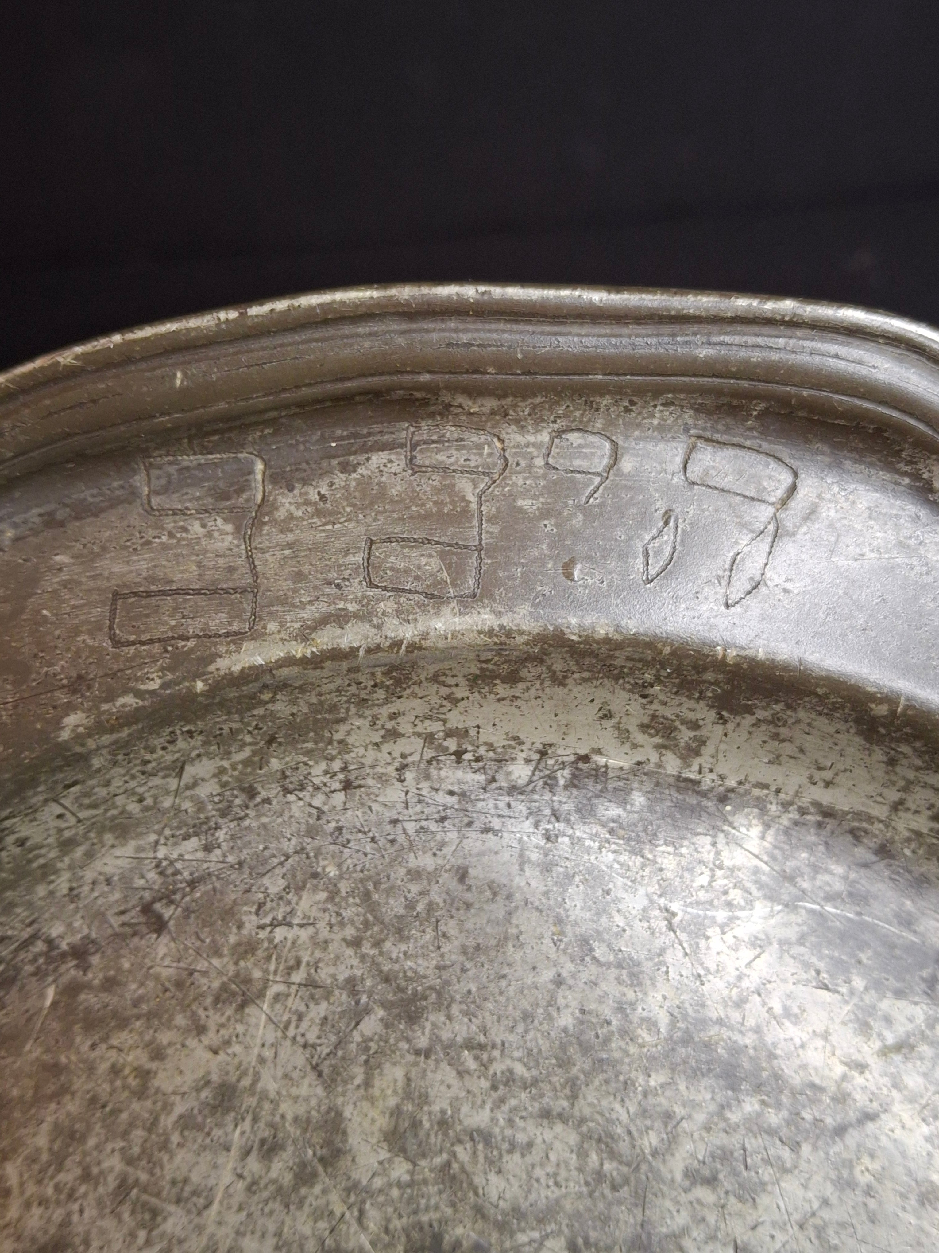 Antique 18th Century German Judaica Pewter Plate Hand-Engraved Hebrew Inscription