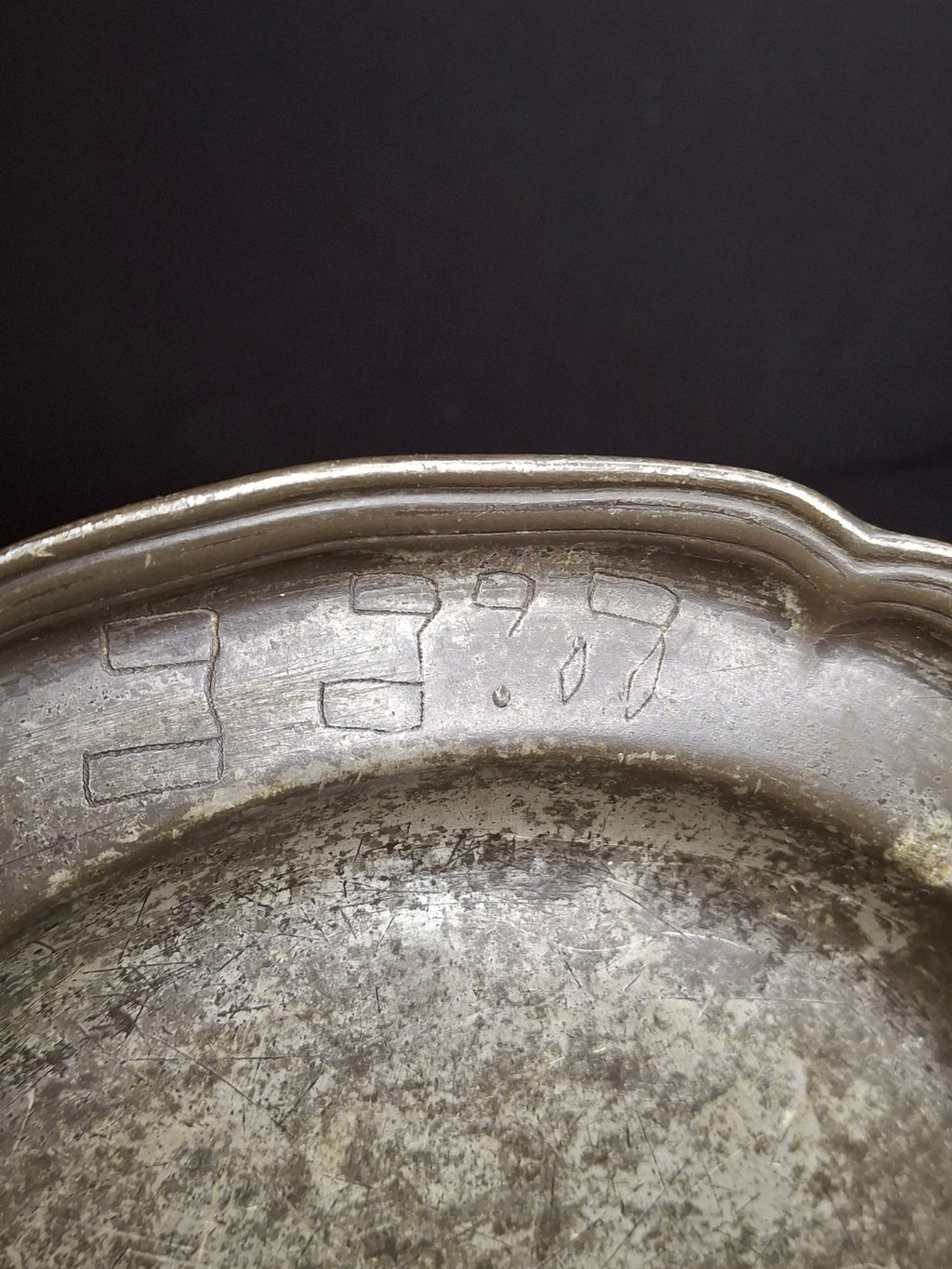 Antique 18th Century German Judaica Pewter Plate Hand-Engraved Hebrew Inscription