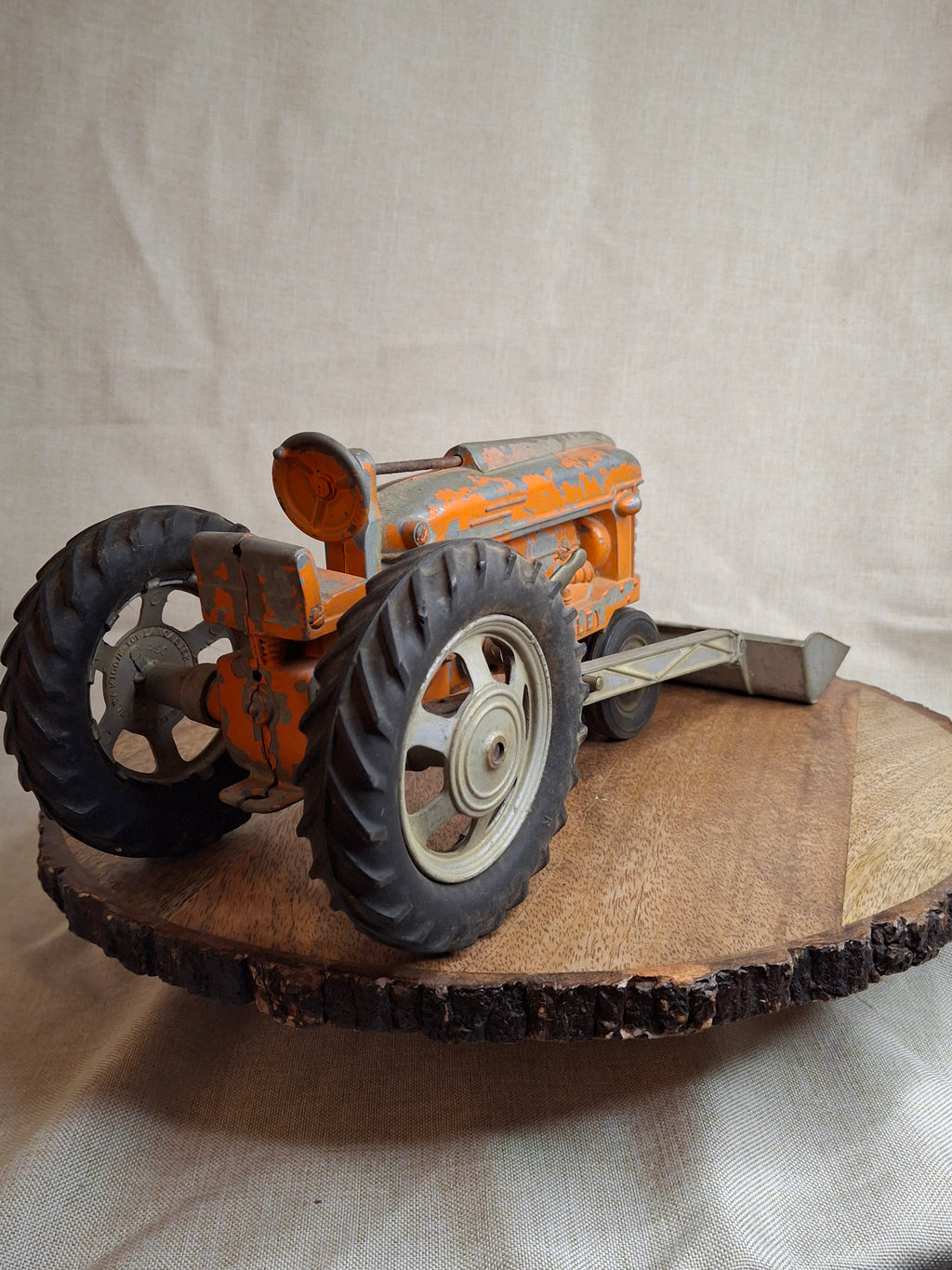 Vintage Hubley No. 500 Cast Iron Tractor Shovel Kiddie Toy Original Paint