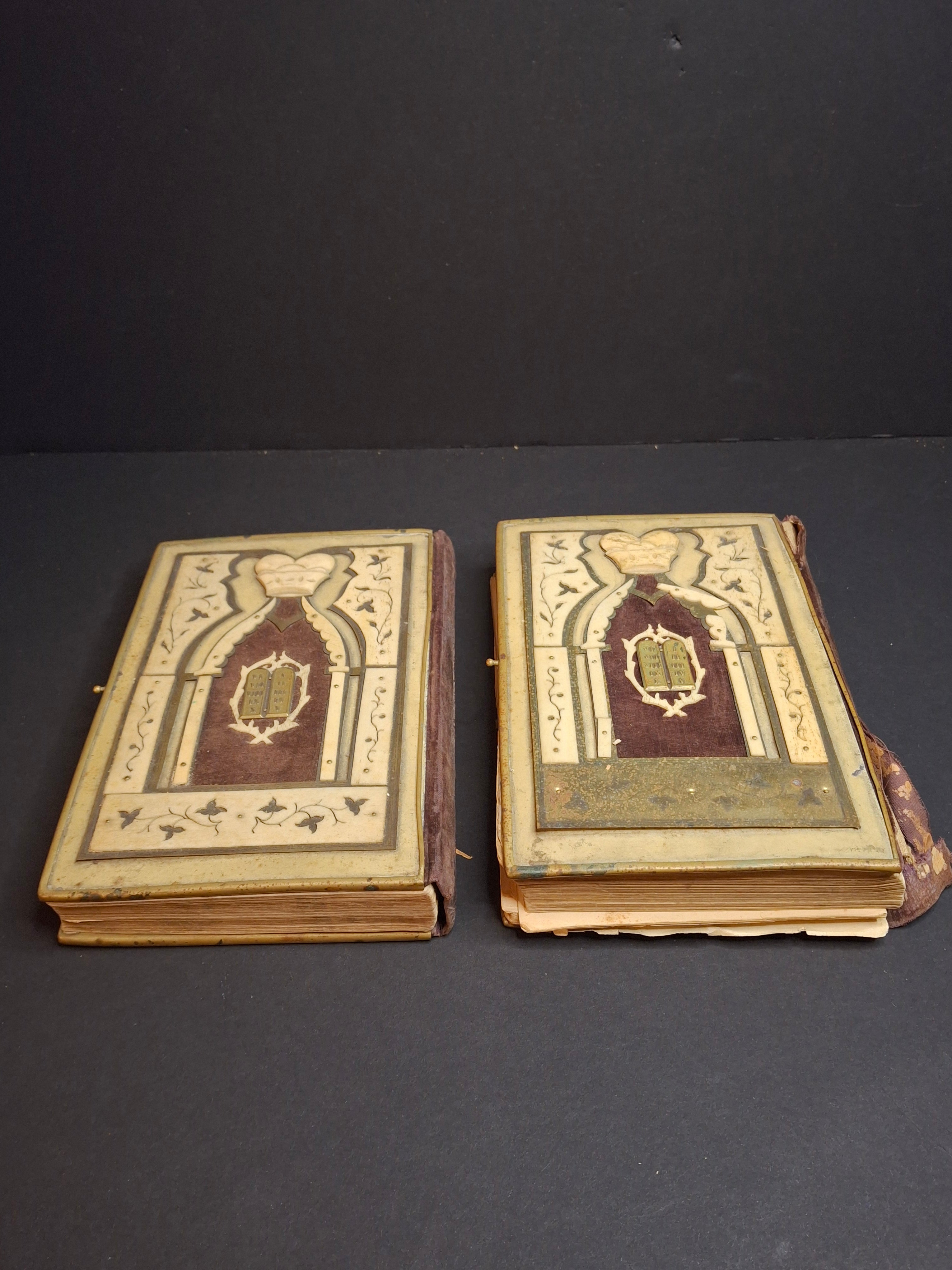 Antique 1893 Vienna Machzor Set Rosh Hashanah Yom Kippur Bone Brass Velvet Binding