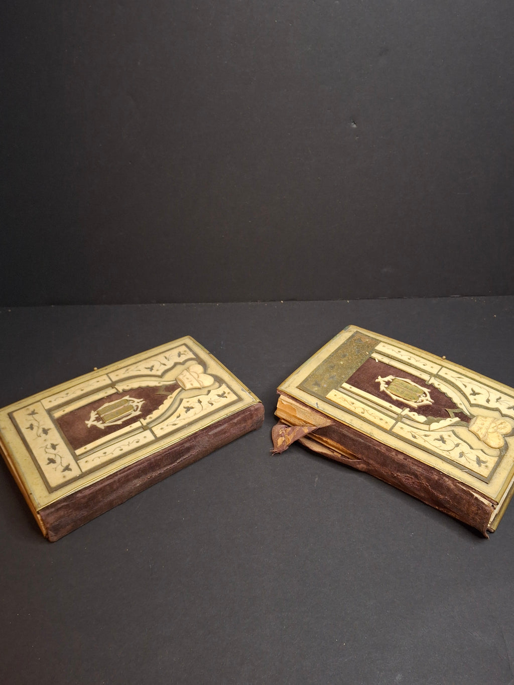 Antique 1893 Vienna Machzor Set Rosh Hashanah Yom Kippur Bone Brass Velvet Binding