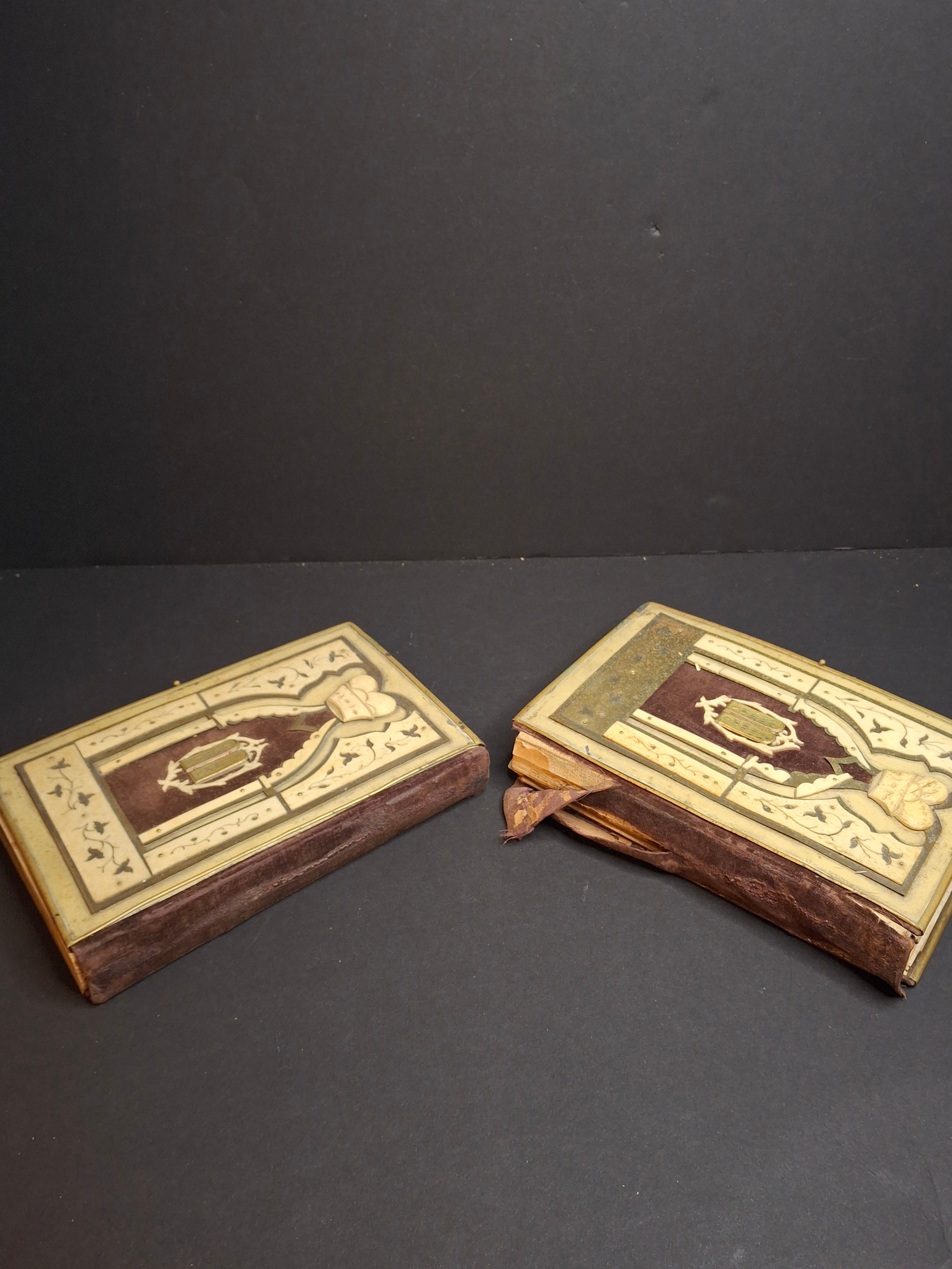 Antique 1893 Vienna Machzor Set Rosh Hashanah Yom Kippur Bone Brass Velvet Binding