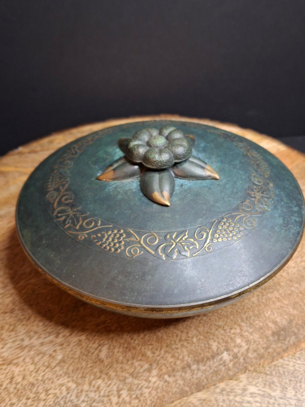 Vintage Pal-Bell Israel Brass Verdigris Lidded Bowl Grapevine Floral Dish Ascalon 7"