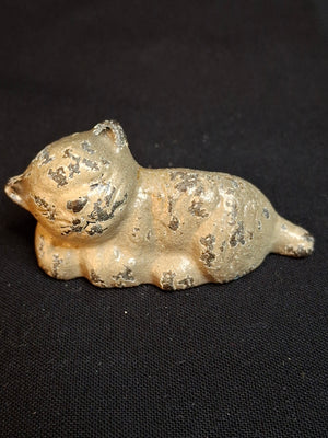 Antique Wilton Products Cast Iron Sleeping Cat Paperweight Original Paint 1920s Kitten