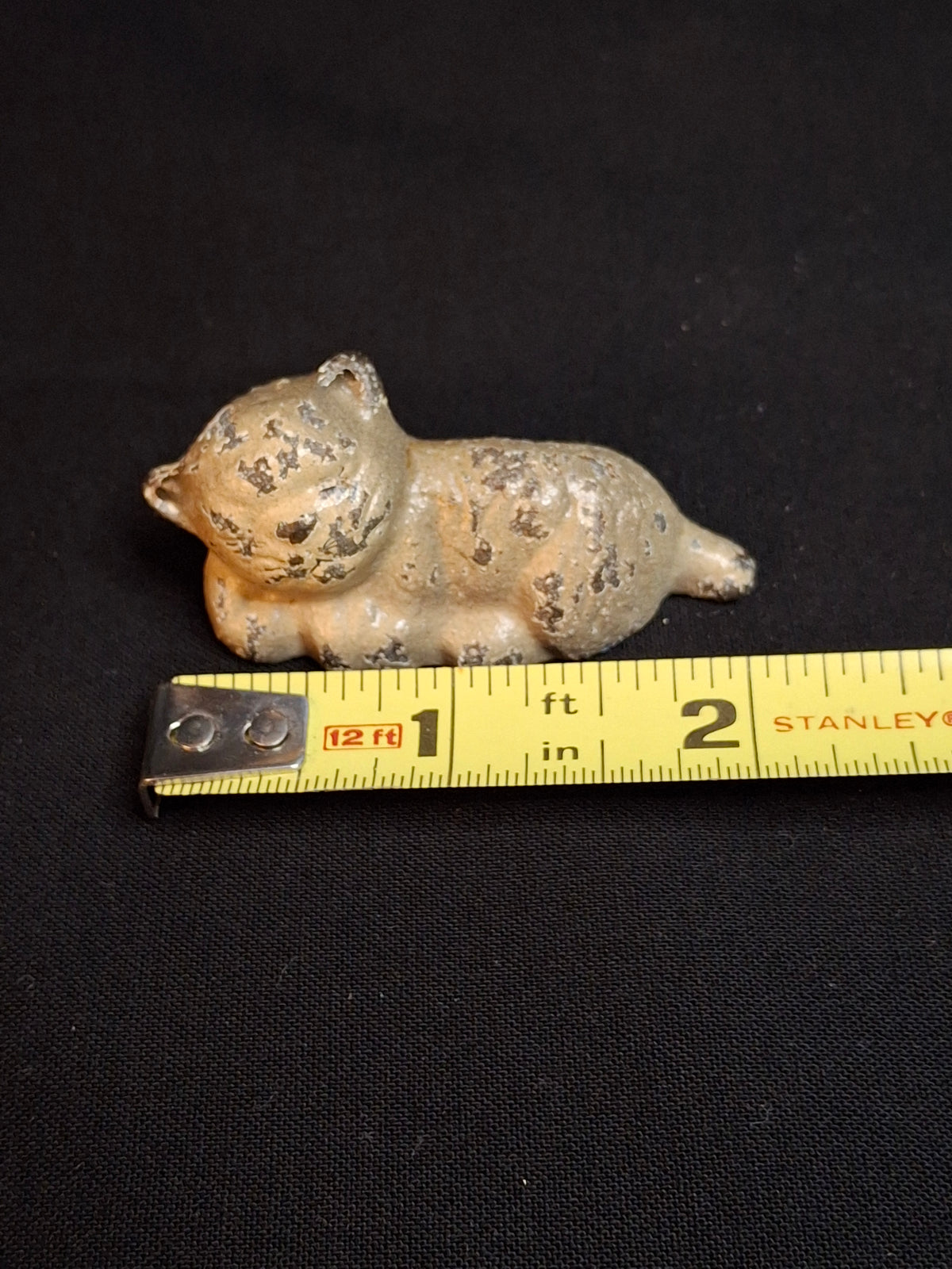 Antique Wilton Products Cast Iron Sleeping Cat Paperweight Original Paint 1920s Kitten