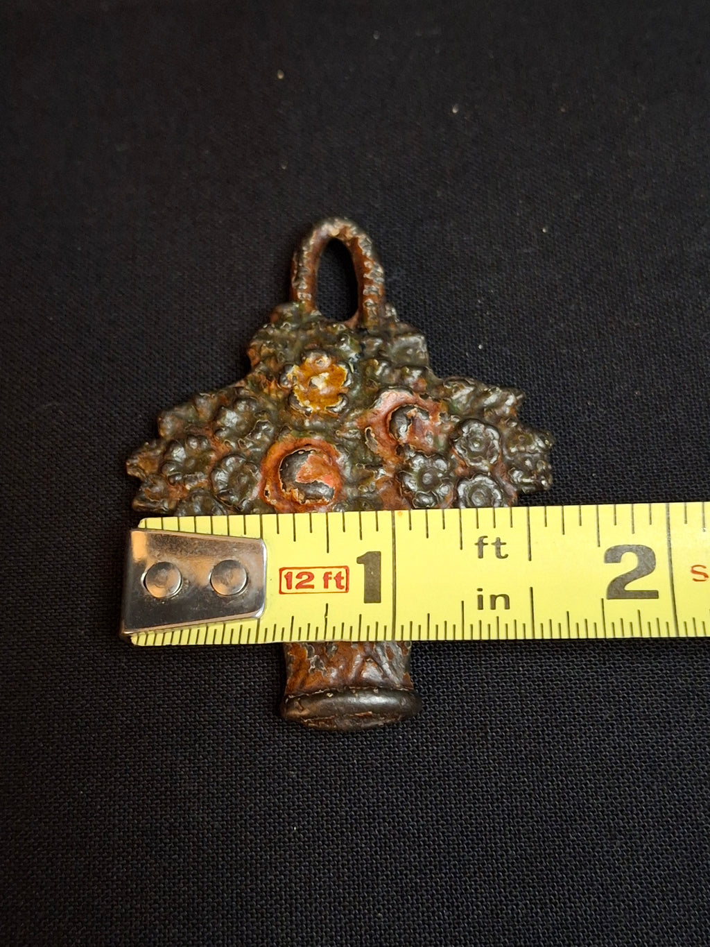 Antique 1920s Hubley Cast Iron Flower Basket Window Shade Pull Original Paint