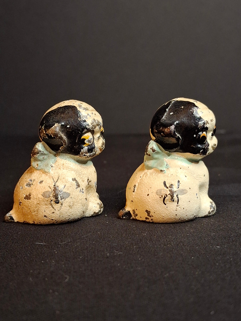 Pair Antique Hubley Cast Iron Puppo Dog Figurine Paperweights Bee on Hip Grace Drayton