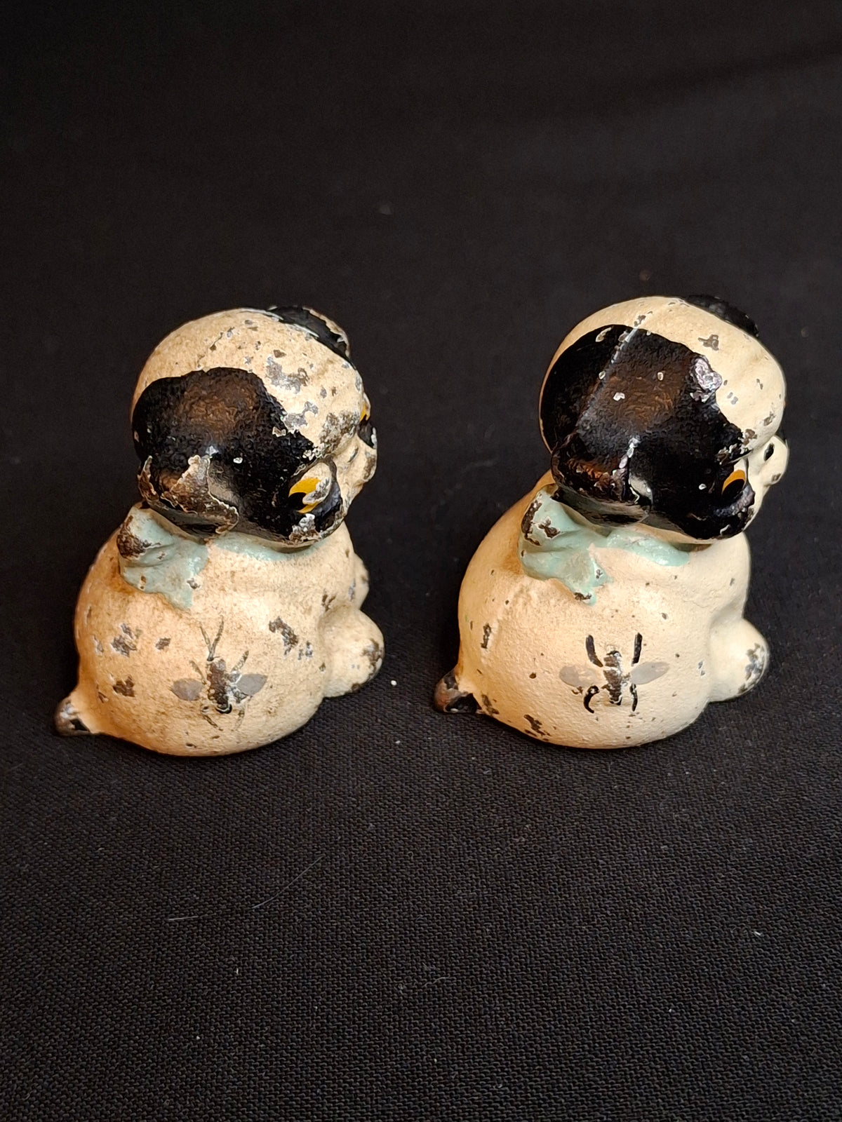 Pair Antique Hubley Cast Iron Puppo Dog Figurine Paperweights Bee on Hip Grace Drayton