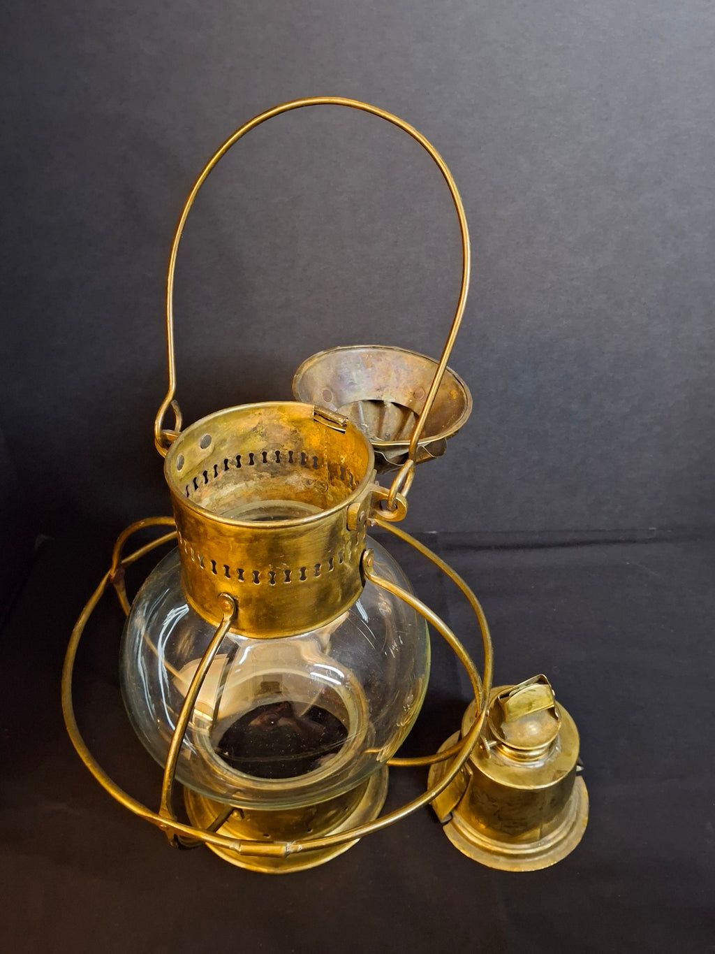 Antique Brass Onion Globe Ship Marine Lantern Sherwoods Burner c. 1870s Matthew J King Provenance