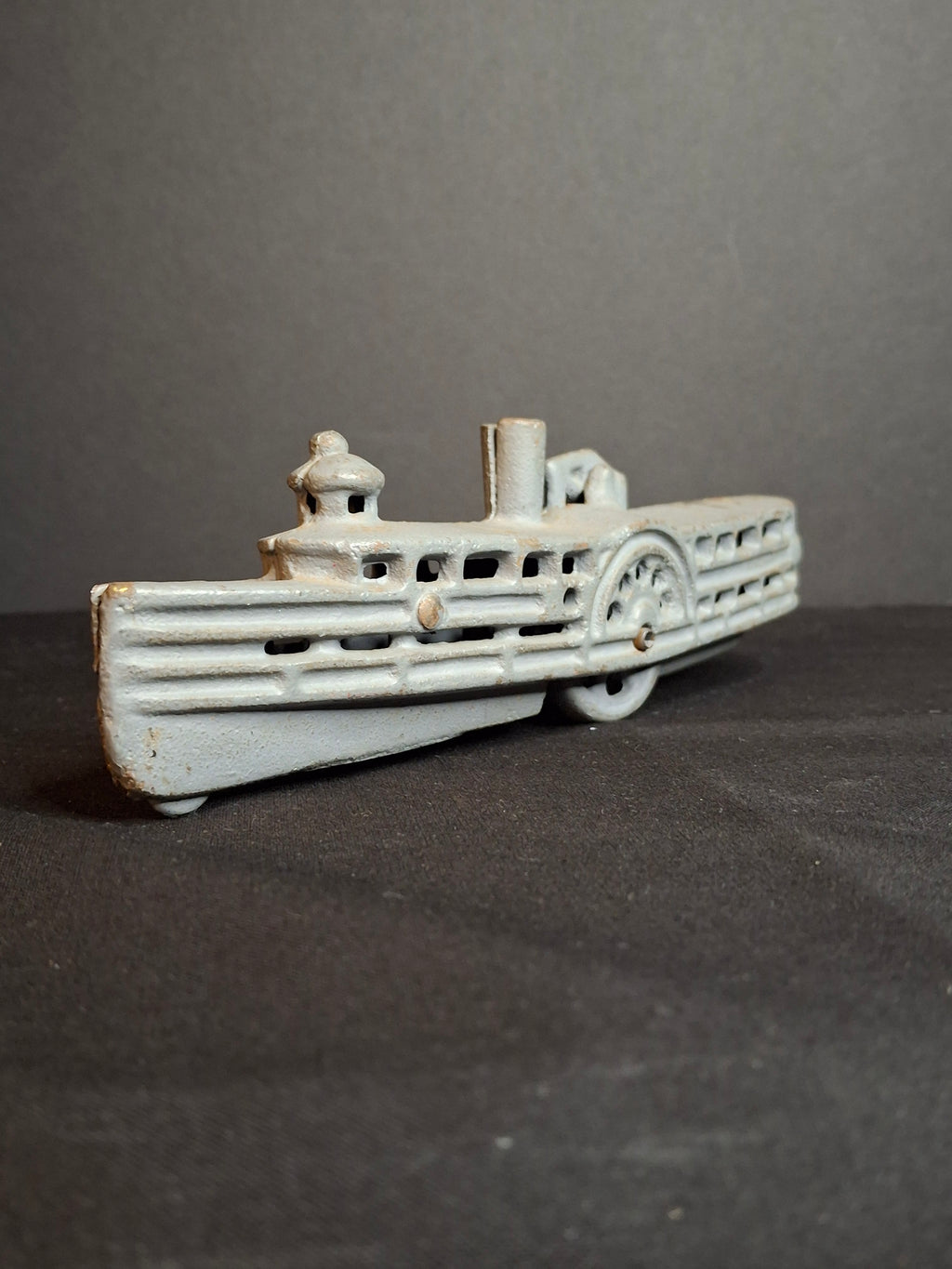 Antique Cast Iron Paddle Wheel Steamboat Toy A.C. Williams / Kenton c.1920 7.75"