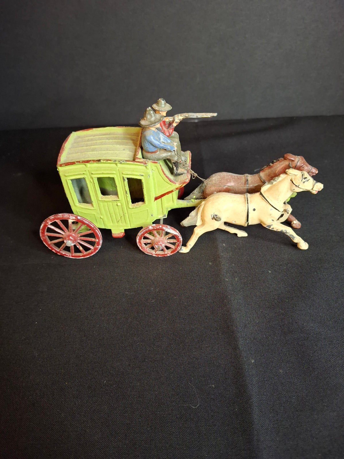 Vintage Johillco Lead Wild West Stagecoach Toy 2 Horses Driver Armed Guard England