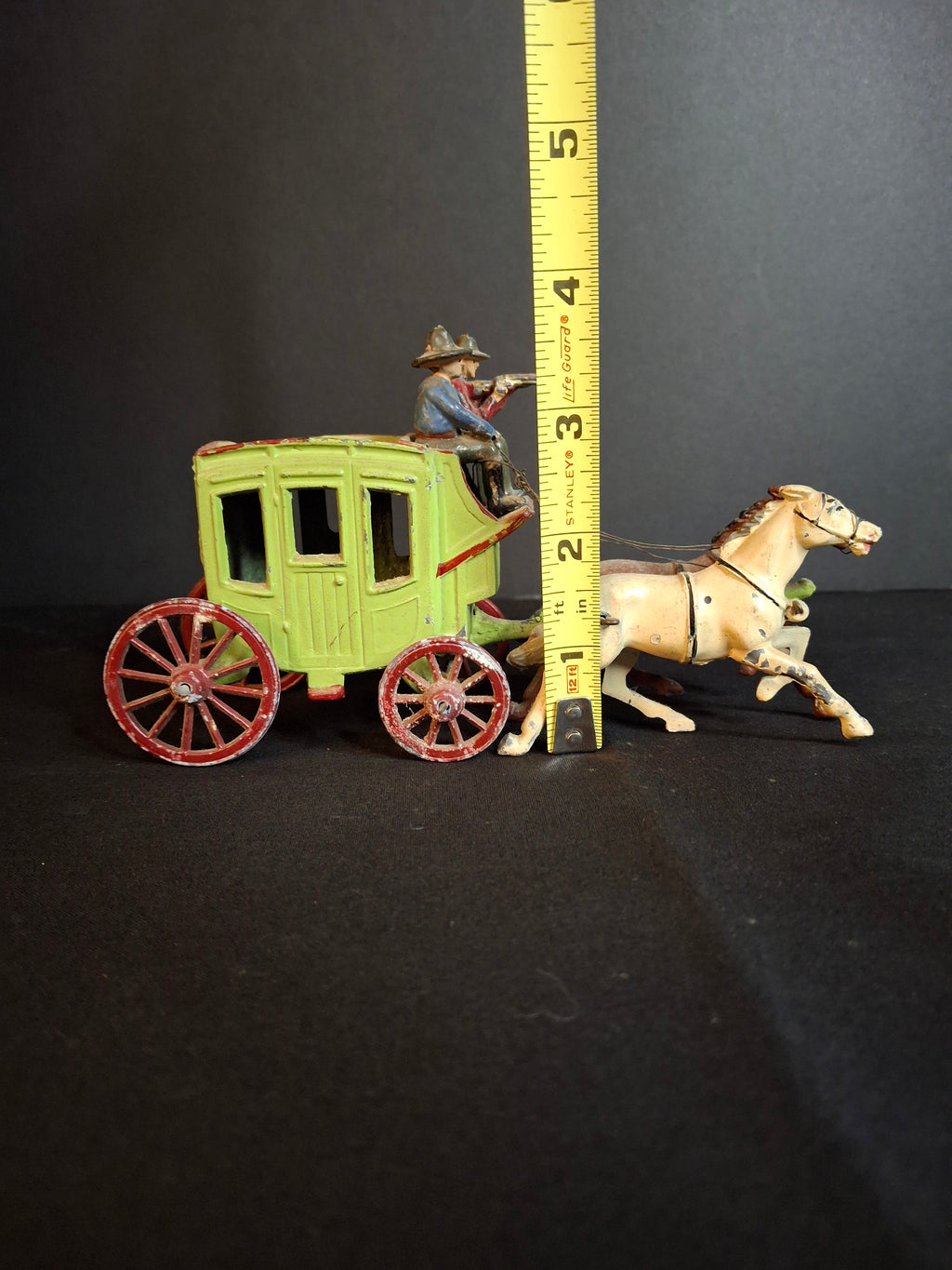 Vintage Johillco Lead Wild West Stagecoach Toy 2 Horses Driver Armed Guard England