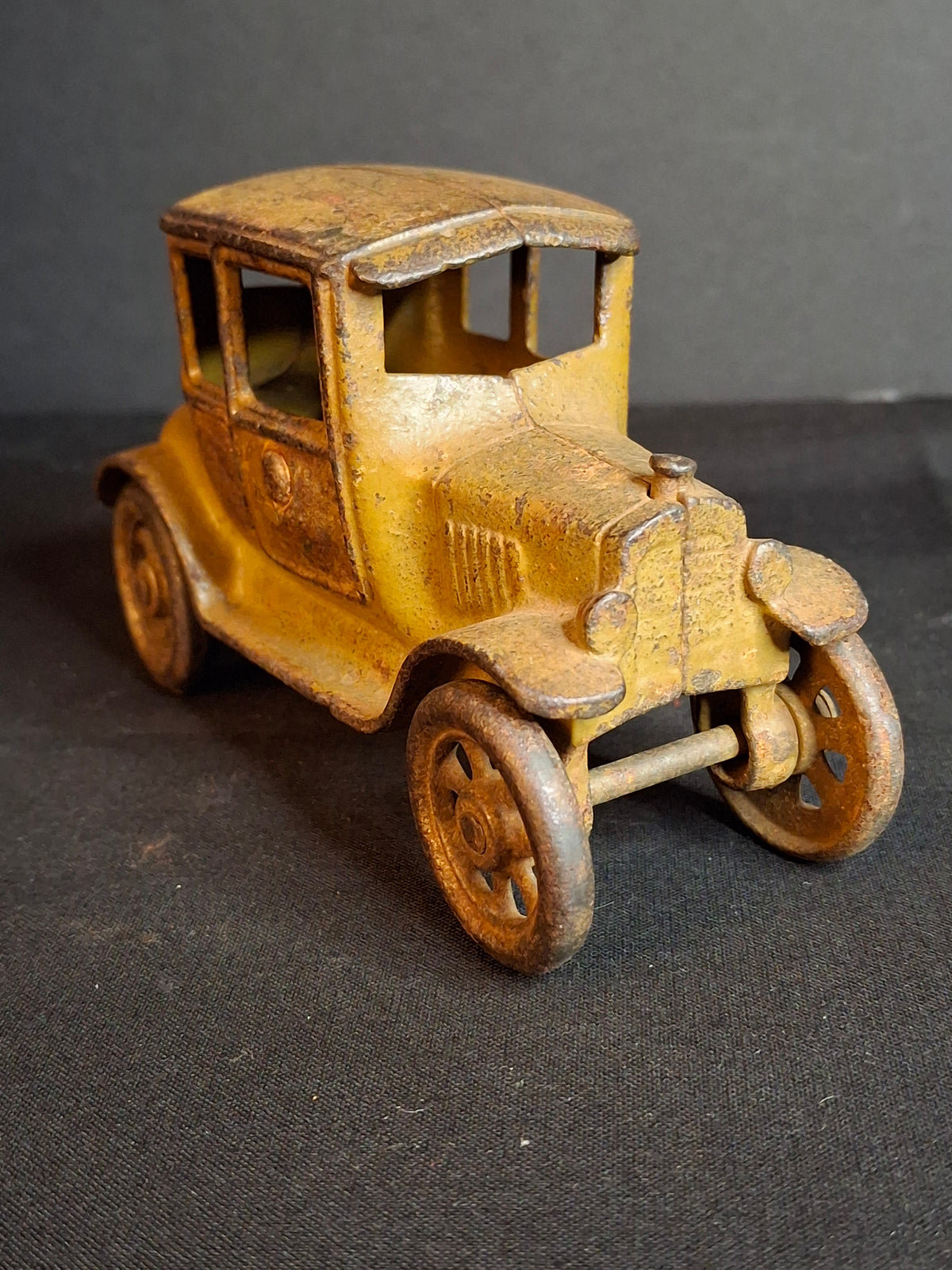 Antique 1920s Kilgore Cast Iron Ford Model T Coupe Toy Car Dark Mustard Yellow SF600A