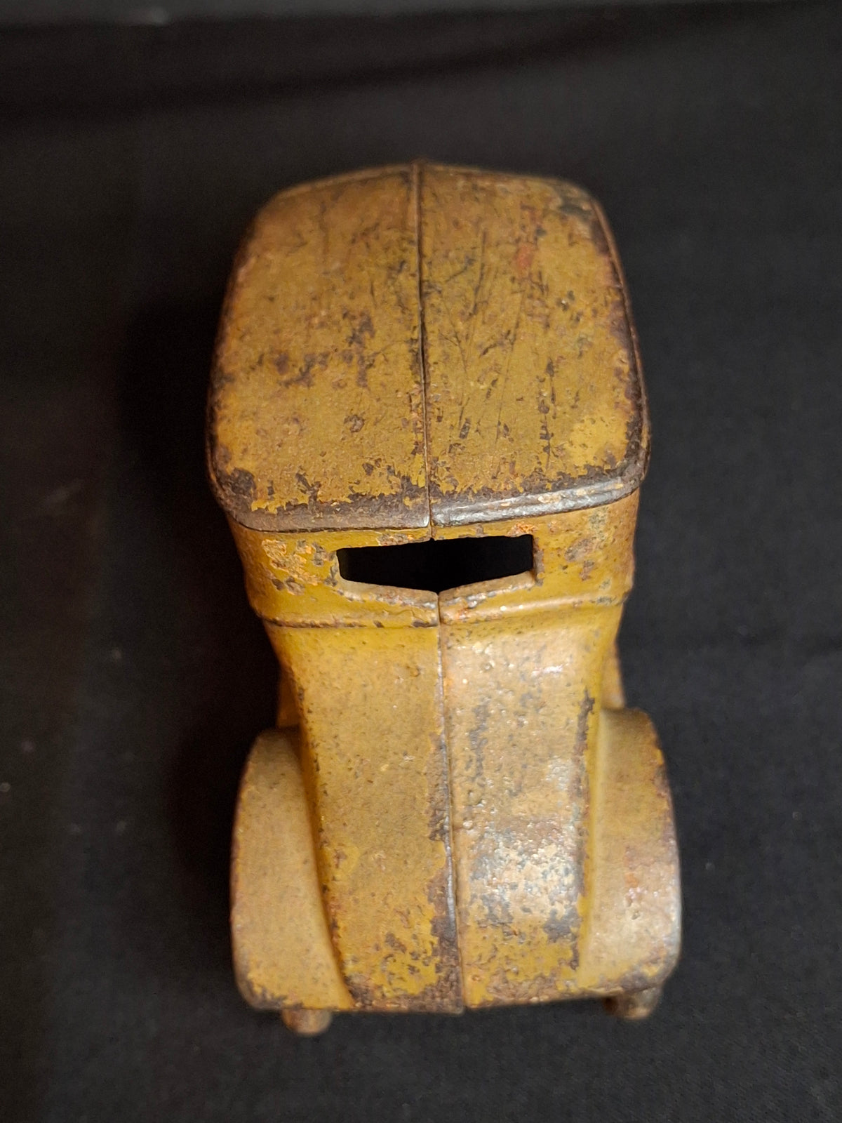 Antique 1920s Kilgore Cast Iron Ford Model T Coupe Toy Car Dark Mustard Yellow SF600A