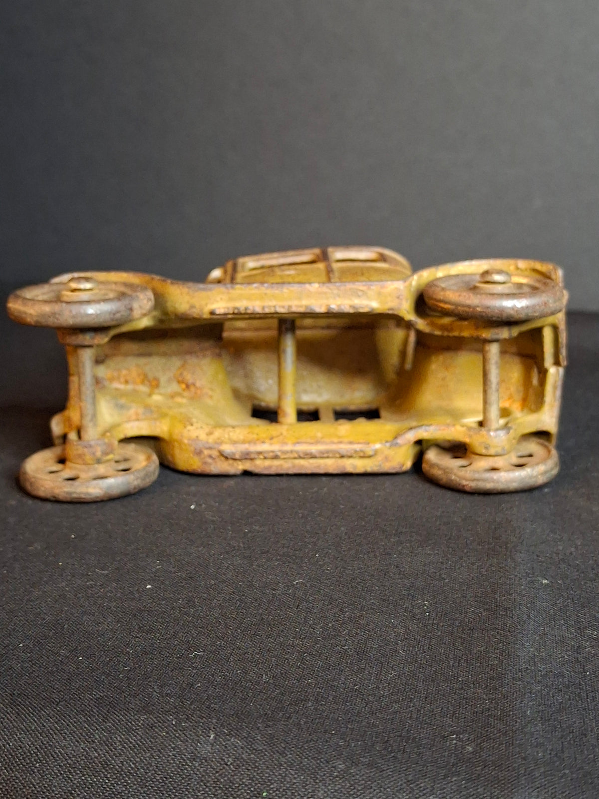 Antique 1920s Kilgore Cast Iron Ford Model T Coupe Toy Car Dark Mustard Yellow SF600A