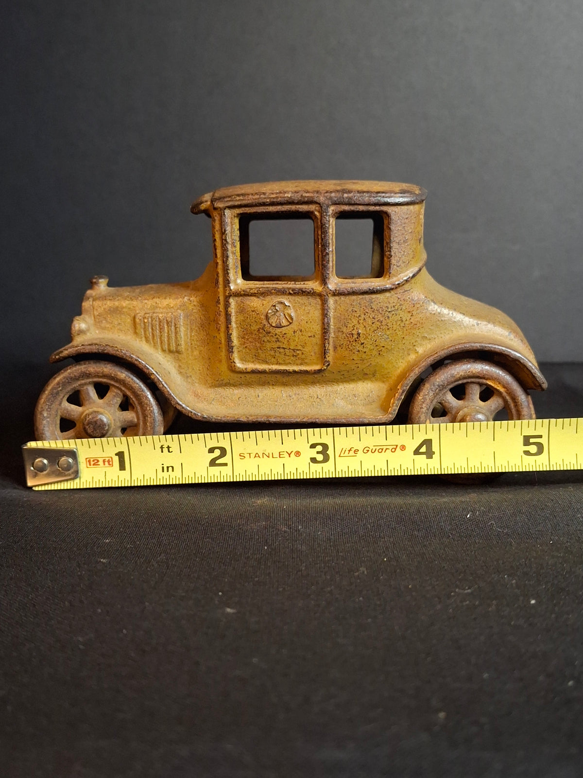 Antique 1920s Kilgore Cast Iron Ford Model T Coupe Toy Car Dark Mustard Yellow SF600A