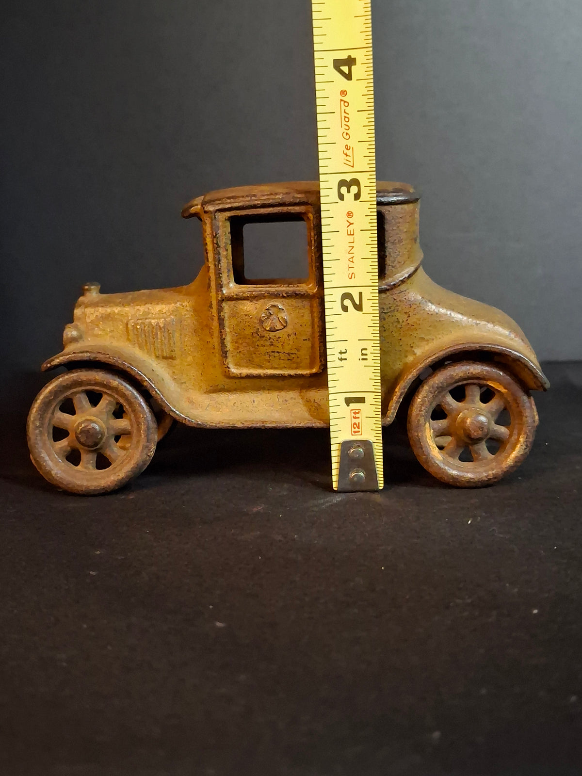 Antique 1920s Kilgore Cast Iron Ford Model T Coupe Toy Car Dark Mustard Yellow SF600A