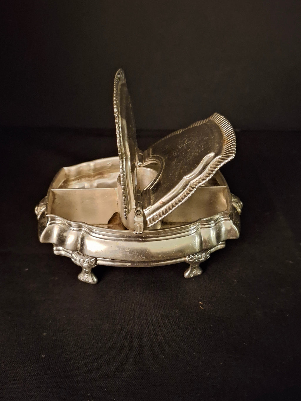 Vintage Silver Plated Havdalah Compendium Spice Box Candle Holder Lions Crest 344