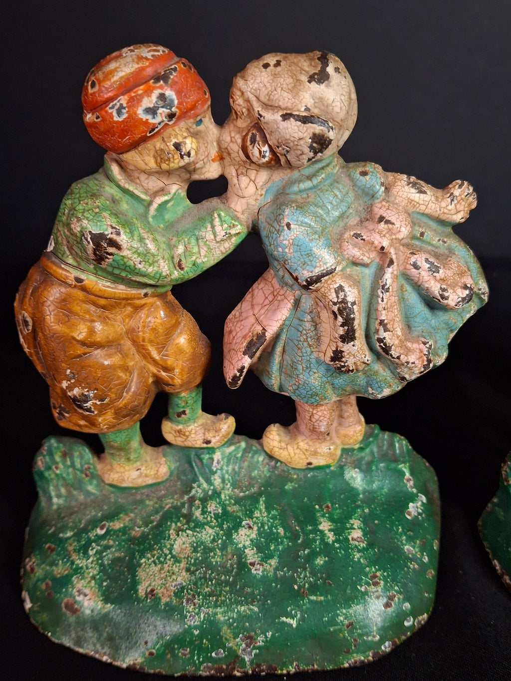 Antique Hubley 332 Cast Iron Kissing Dutch Kids Bookends Pair Original Paint 1920s