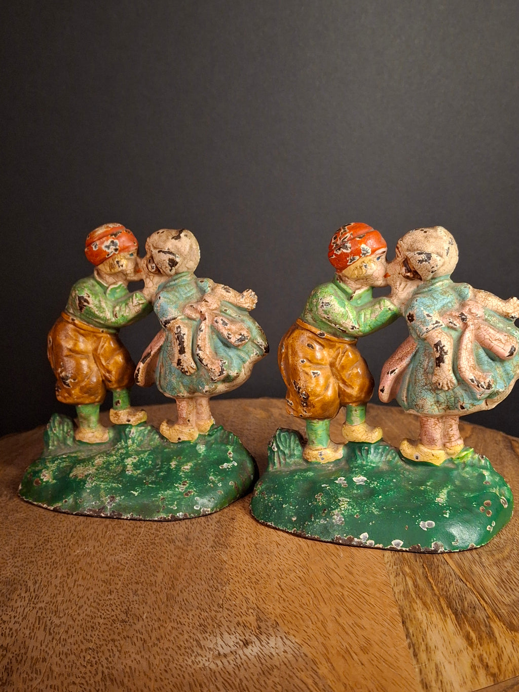 Antique Hubley 332 Cast Iron Kissing Dutch Kids Bookends Pair Original Paint 1920s