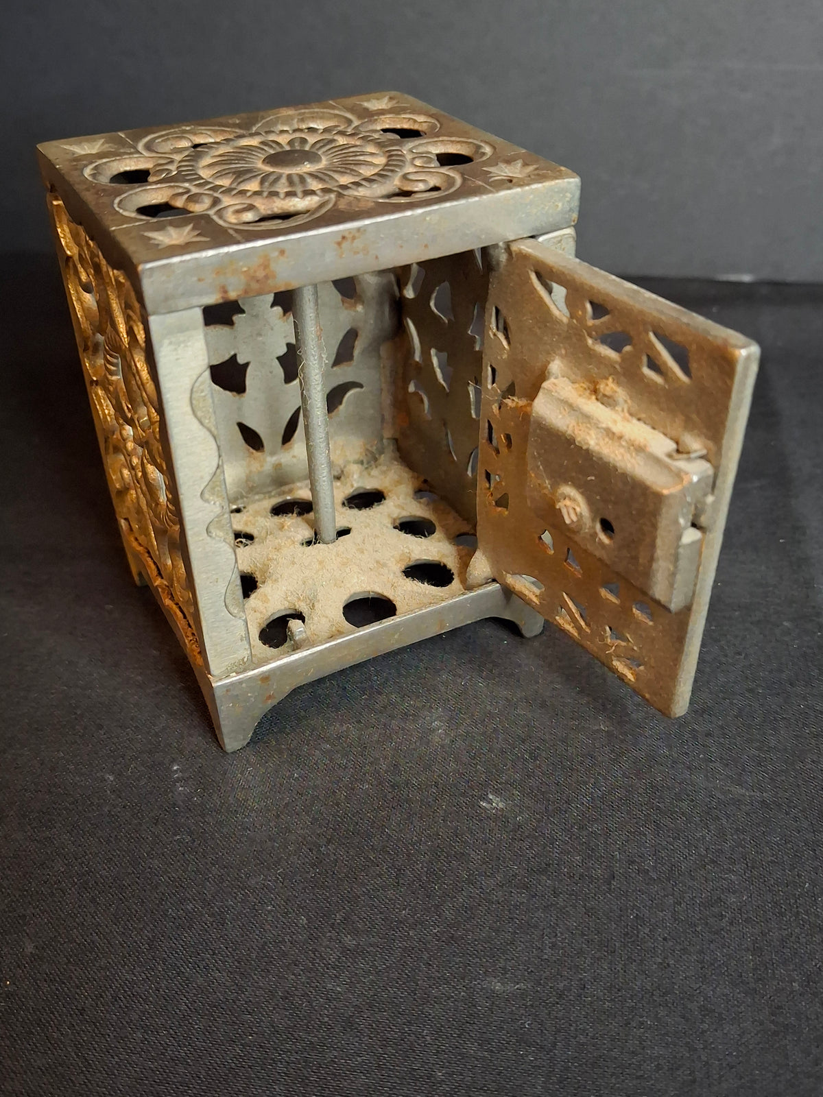 Antique Kenton Cast Iron Nickel Safe Still Bank Pat June 1896 Nickel Plated