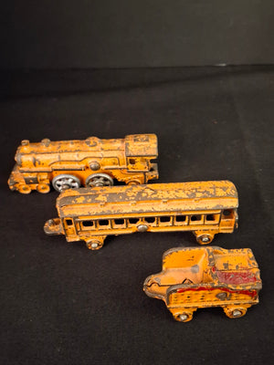 Antique Kilgore Cast Iron Train Set Orange Locomotive Coal Tender Passenger Car