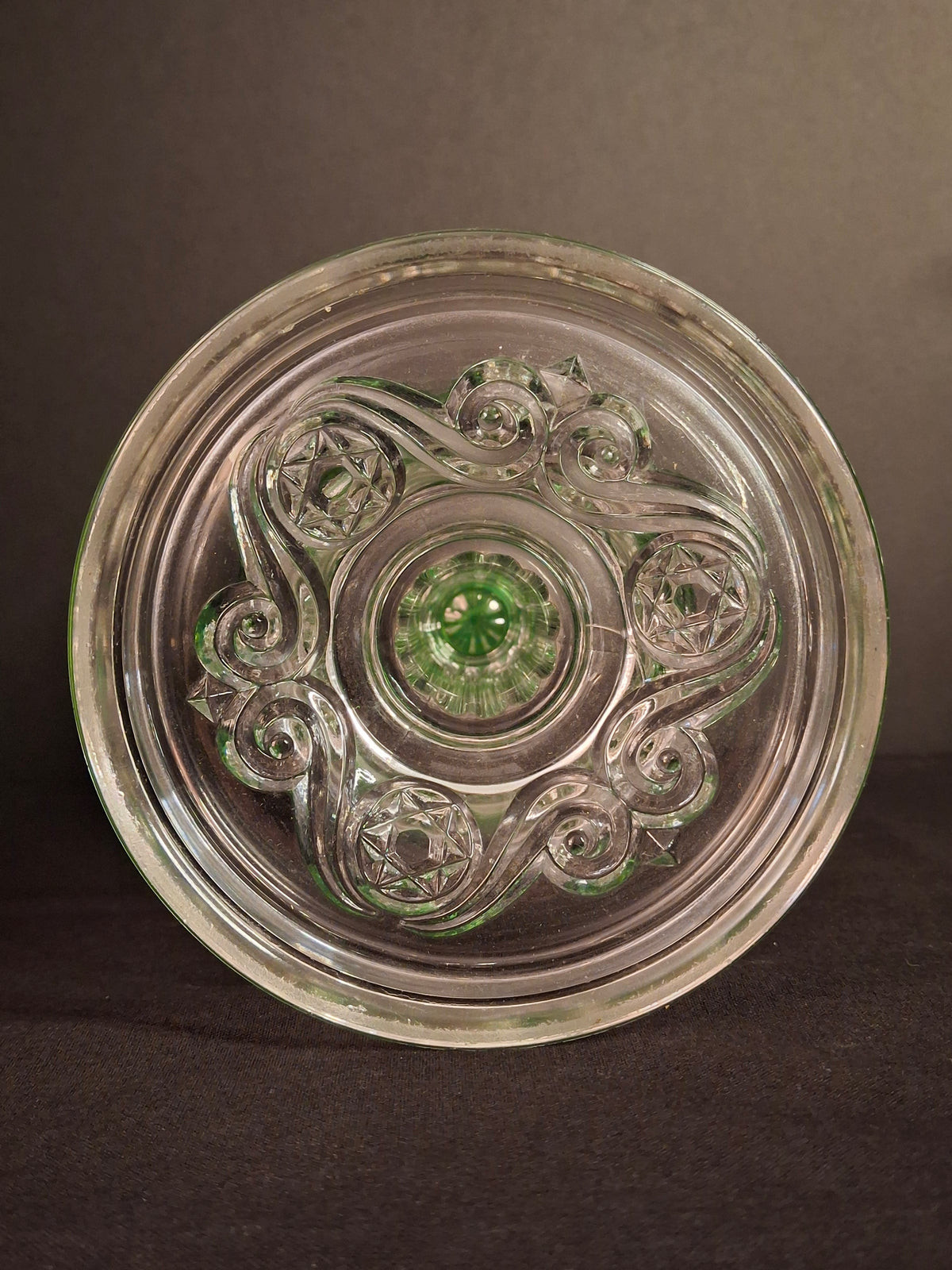 Antique Victorian Emerald Green Glass Kerosene Lamp Clear Star Base Scovill Queen Anne No 1 Burner