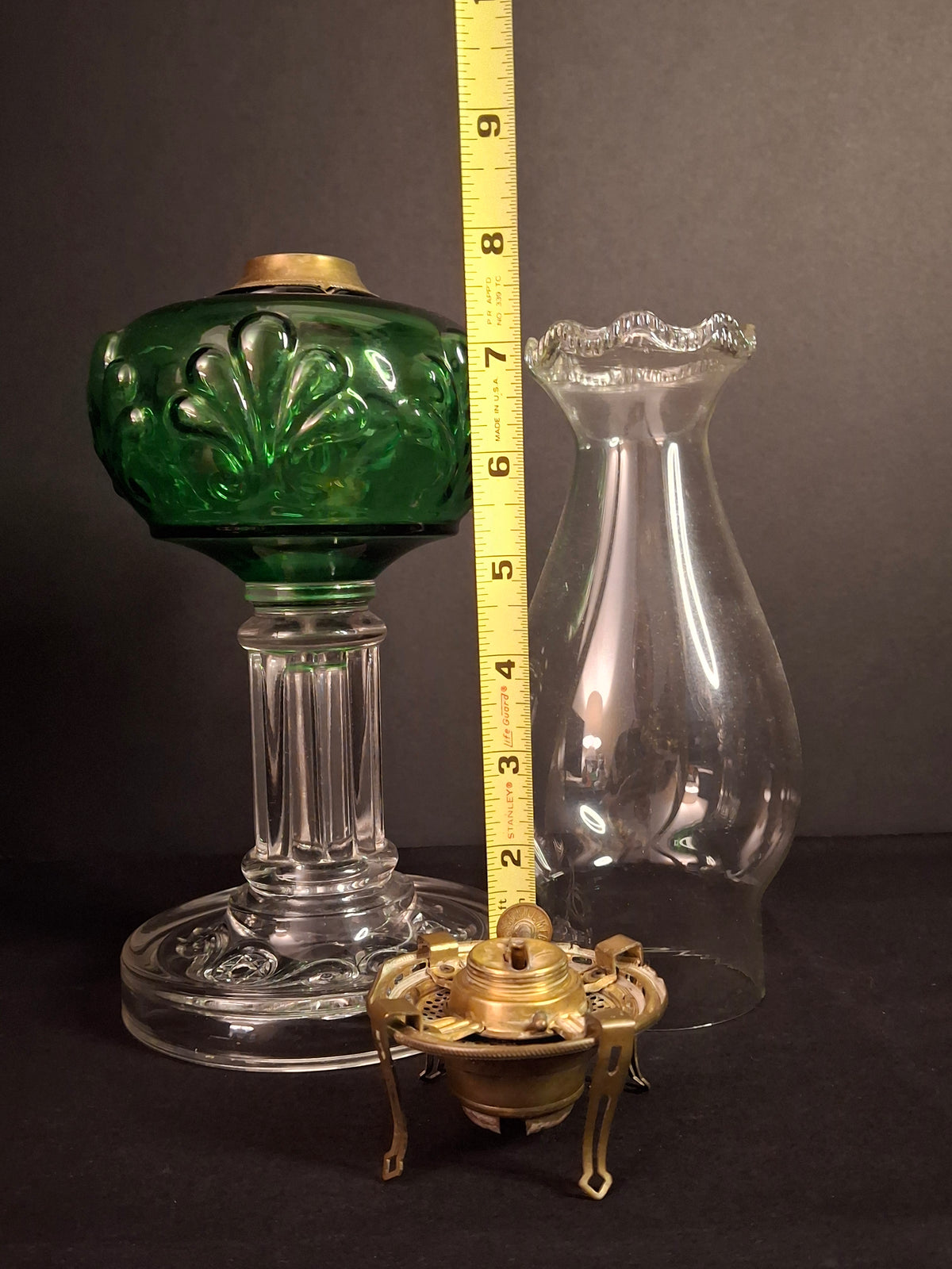 Antique Victorian Emerald Green Glass Kerosene Lamp Clear Star Base Scovill Queen Anne No 1 Burner