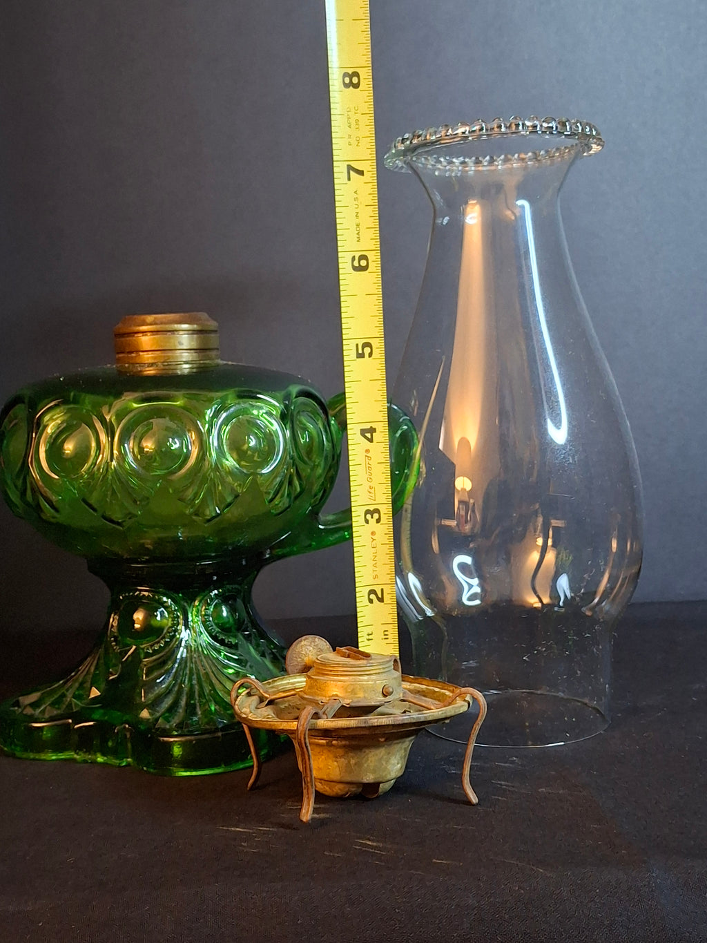 Vintage L.E. Smith Emerald Green Moon & Star Glass Finger Oil Lamp Brass Burner Chimney