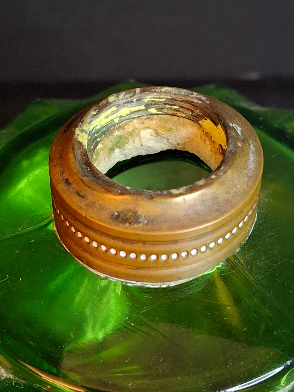 Antique Emerald Green Glass Finger Lamp Victorian Kerosene Oil Feathered Swirl