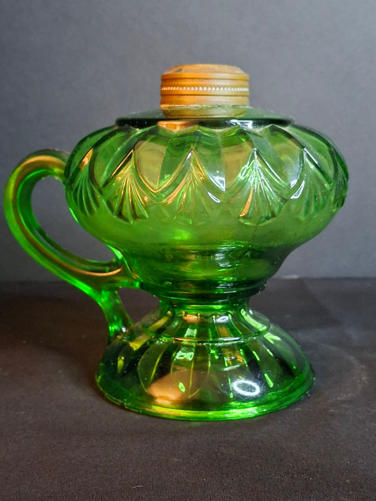 Antique Emerald Green Glass Finger Lamp Victorian Kerosene Oil Feathered Swirl