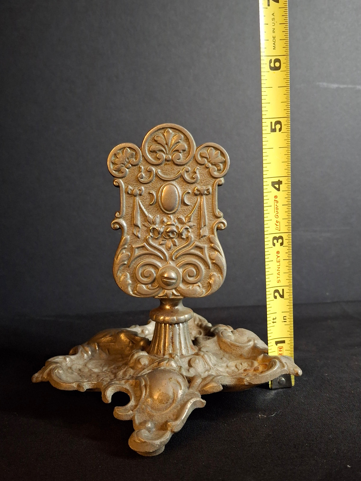 Antique Bradley Hubbard B&H Cast Iron Match Holder Ashtray Stand Ornate 2041