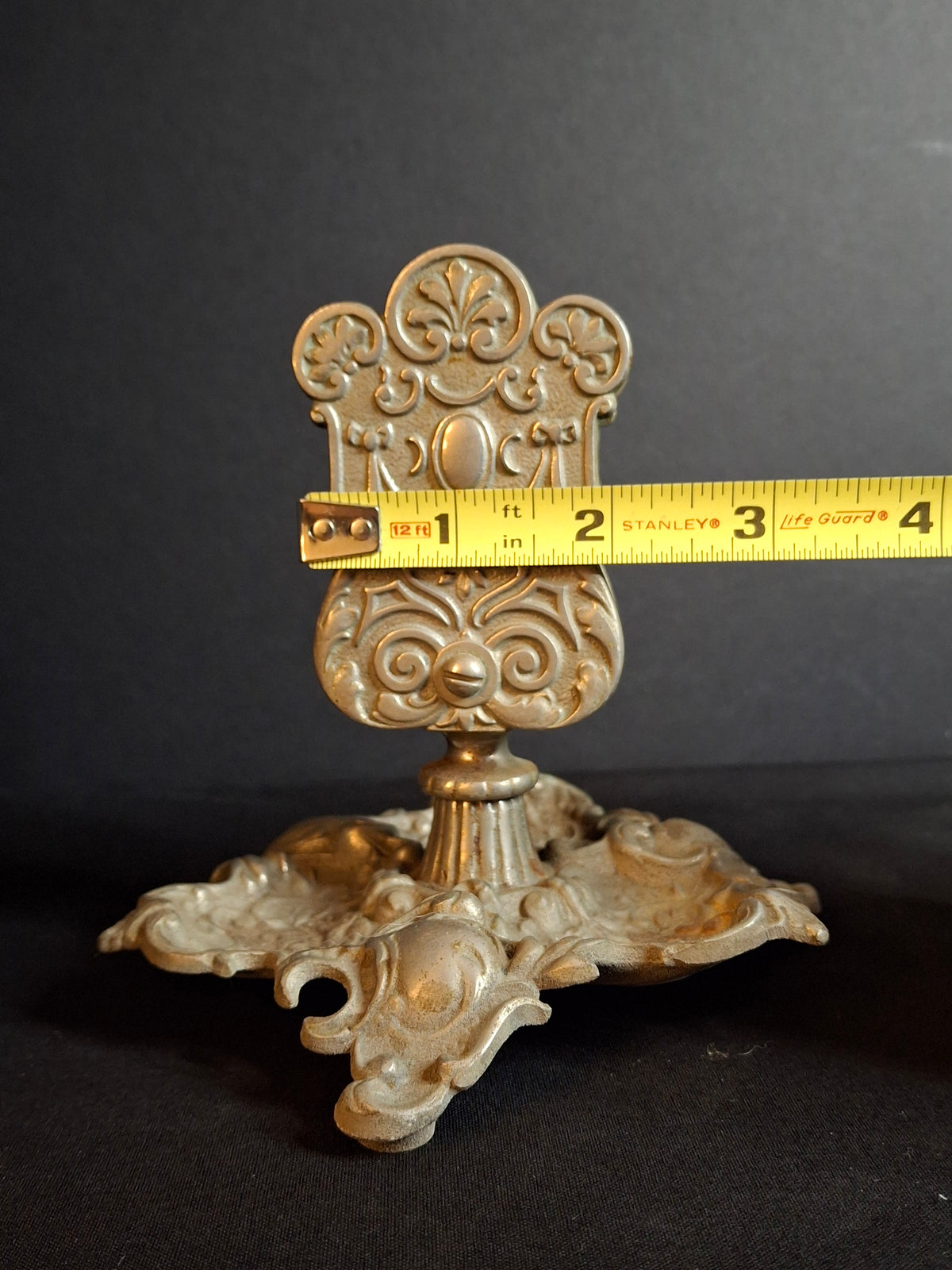Antique Bradley Hubbard B&H Cast Iron Match Holder Ashtray Stand Ornate 2041