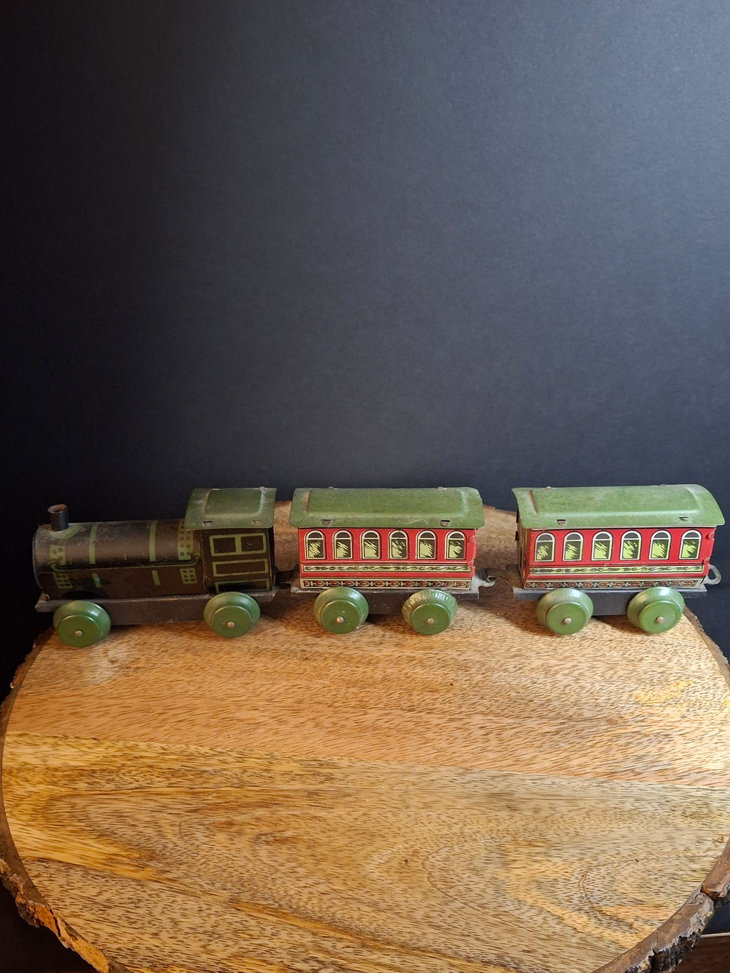 Antique 1920s Hafner Tin Litho 3 Pc Floor Train Set Locomotive & Passenger Cars