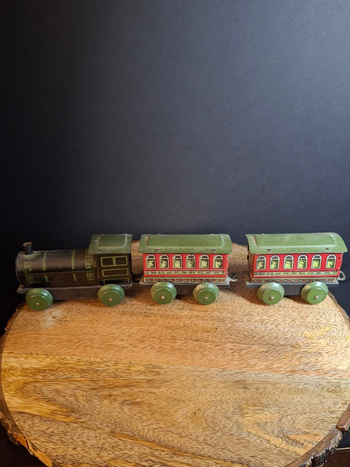 Antique 1920s Hafner Tin Litho 3 Pc Floor Train Set Locomotive & Passenger Cars
