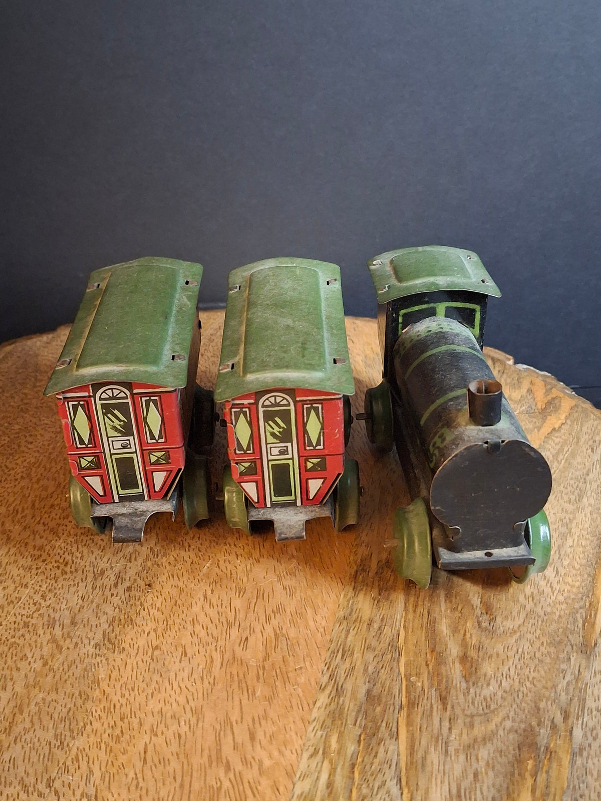 Antique 1920s Hafner Tin Litho 3 Pc Floor Train Set Locomotive & Passenger Cars