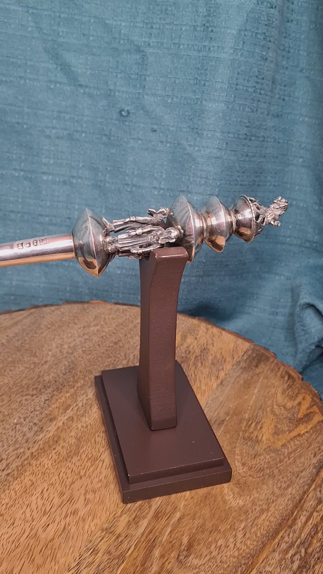 Antique Russian Silver Torah Pointer Yad with Lion Finial and Grapevine Motif, Moscow 1878