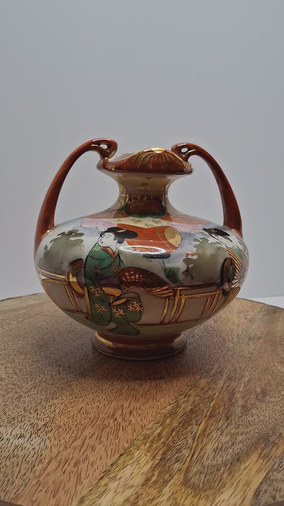 Vintage Mid-Century Japanese Kutani Porcelain Geisha Landscape Ewer Vase