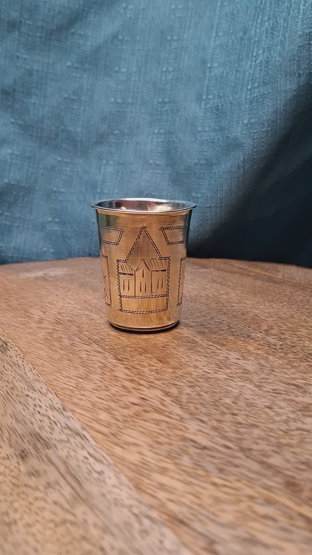 Antique Imperial Russian 84 Zolotnik Silver Kiddush Cup, Rare Vilnius Hallmark by Assayer Artsybashev, Circa 1898-1899, Engraved Architectural and Floral Motifs