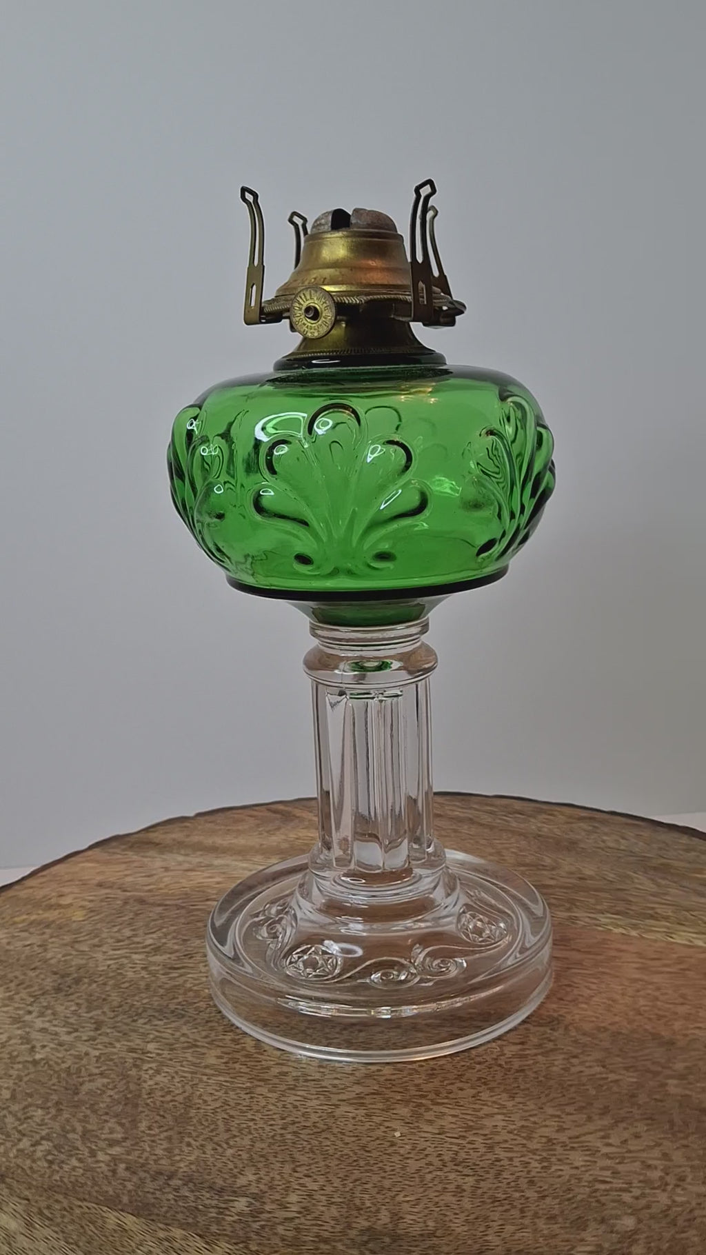 Antique Emerald Green Glass Kerosene Lamp Star of David Base Queen Anne Burner