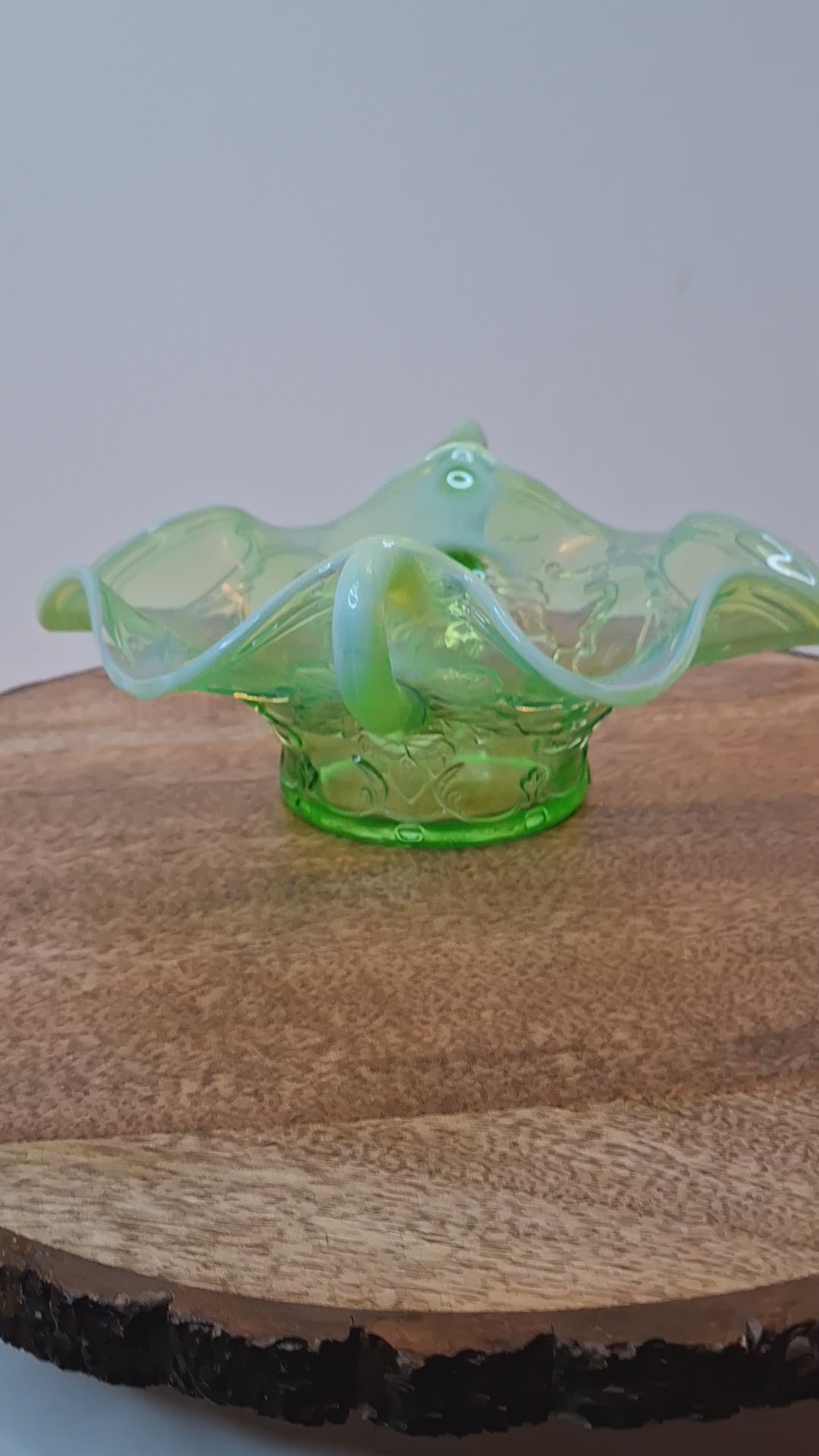 Antique Jefferson Glass Green Opalescent Scroll with Acanthus Sugar Bowl 1905 EAPG