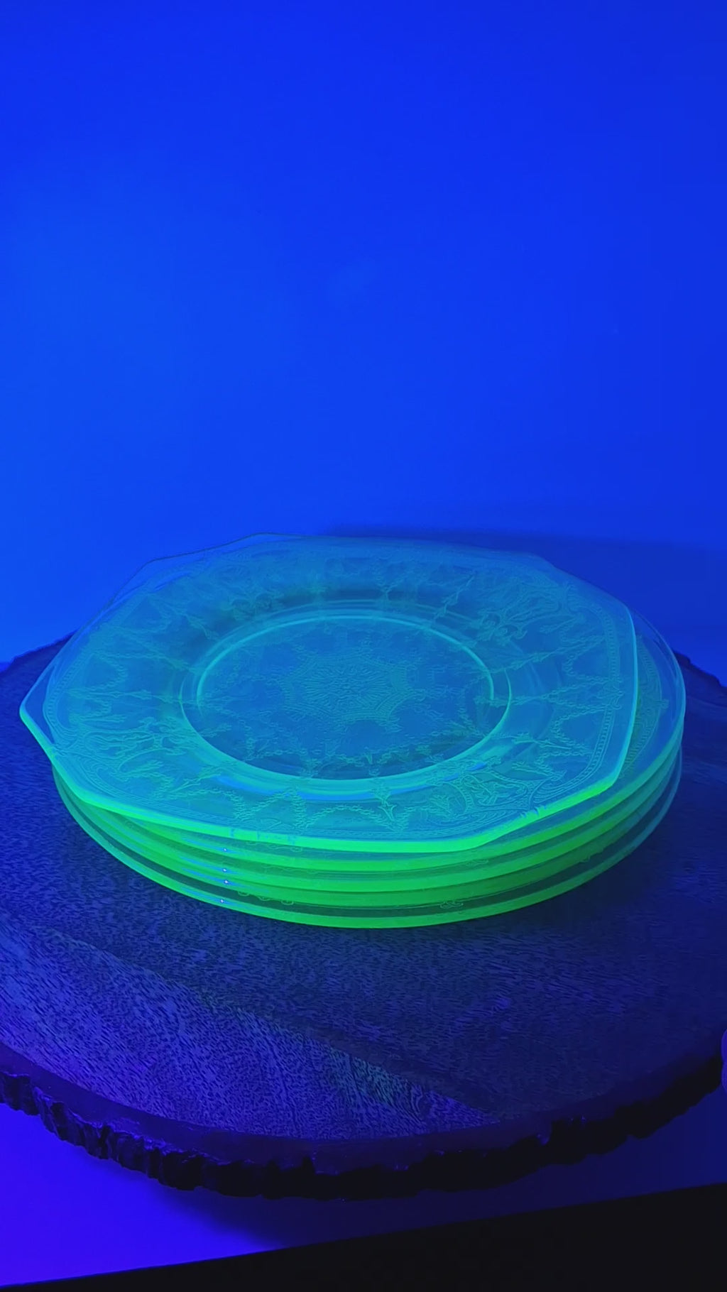 Anchor Hocking Cameo Ballerina Green Uranium Depression Glass Plates Set